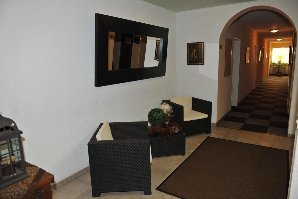 Hotel Pension Haus Berghof Hellenthal Exterior foto